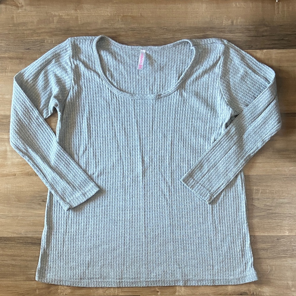 Gray 3/4 Sleeve Ribbed Top
